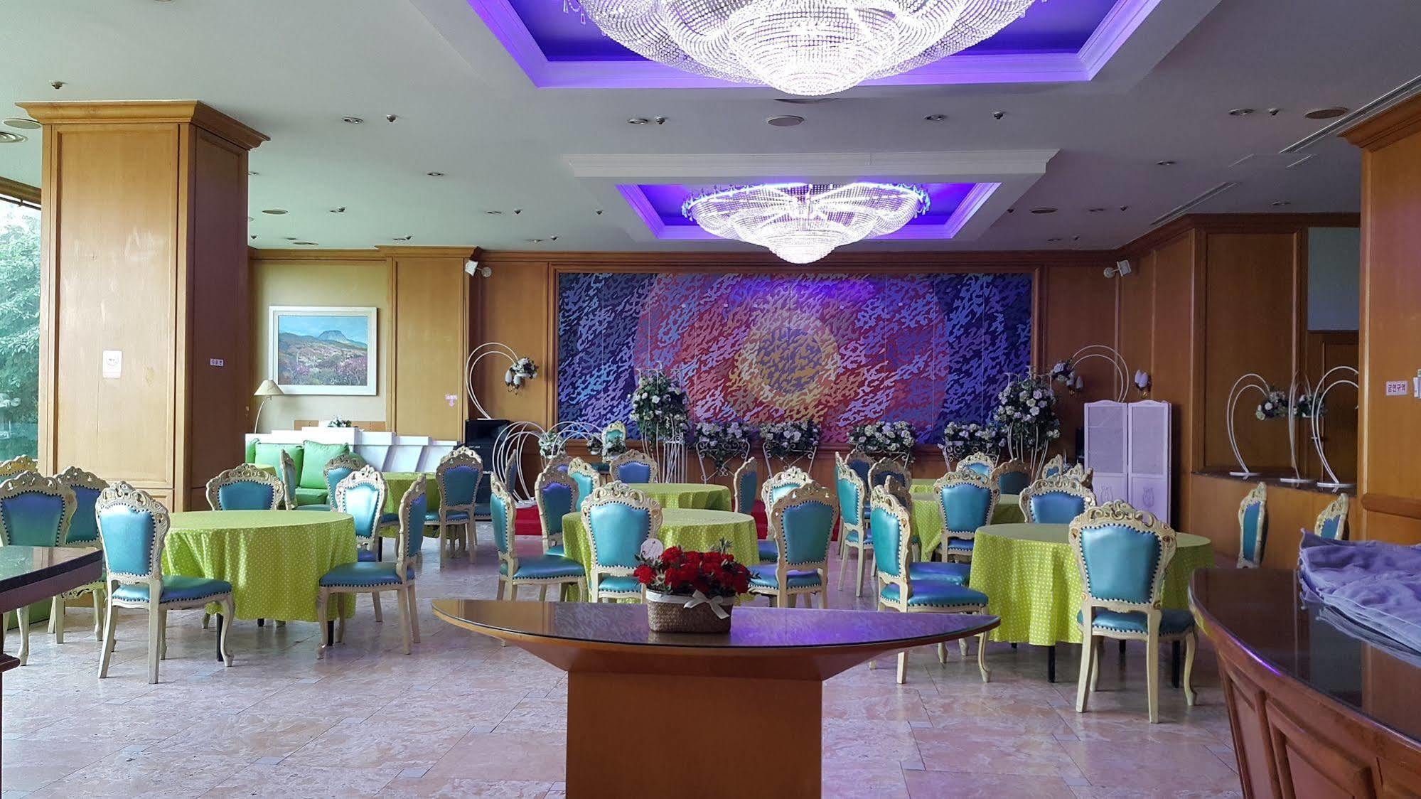 Jeju Royal Hotel Buitenkant foto